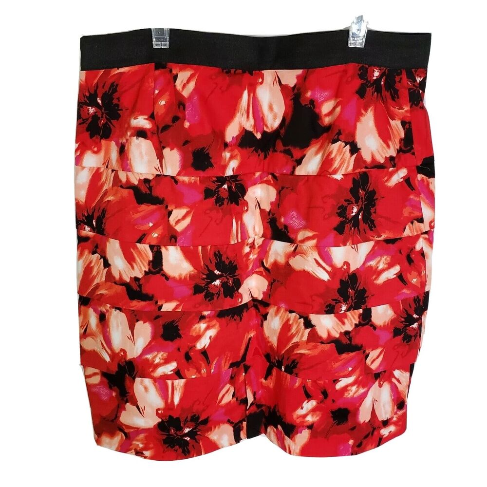 Larry Levine Women's Skirt Size 10 Tiered Layered Red Black Floral Stretch